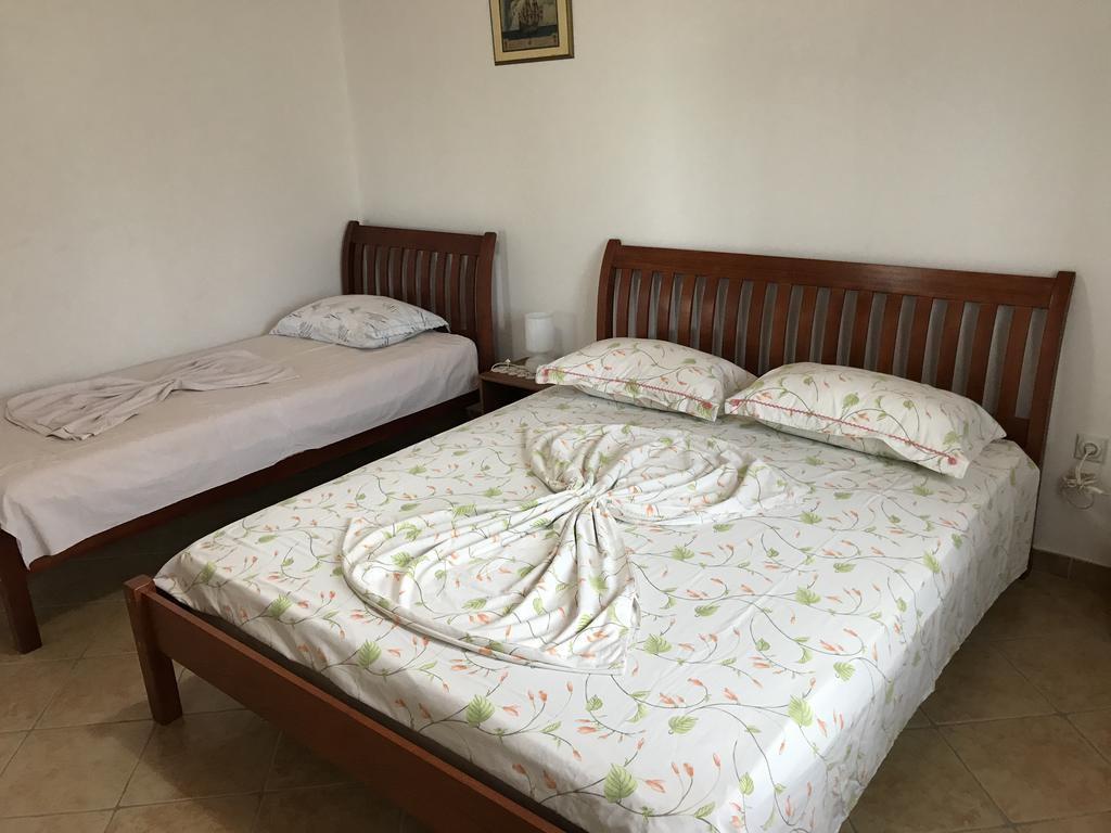 Holiday Home Zenit Ulcinj Ngoại thất bức ảnh